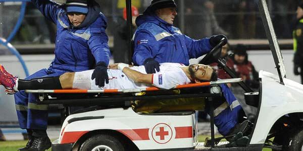 Nico Pareja, con rotura de ligamento, entre seis y siete meses de baja bit.ly/1Fluqmi