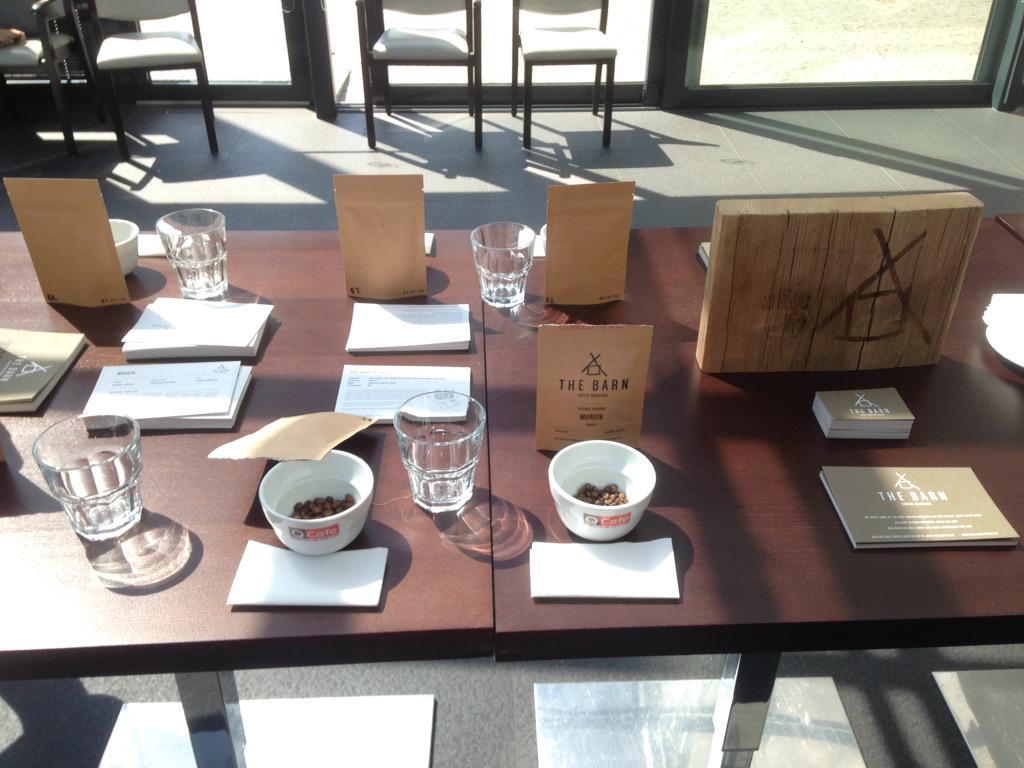CoffeefestSK's tweet photo. Prvý cupping s @THEBARNBERLIN začína v zimnej záhrade o 11:30. #CFSK15 http://t.co/hO5mzTWCHK