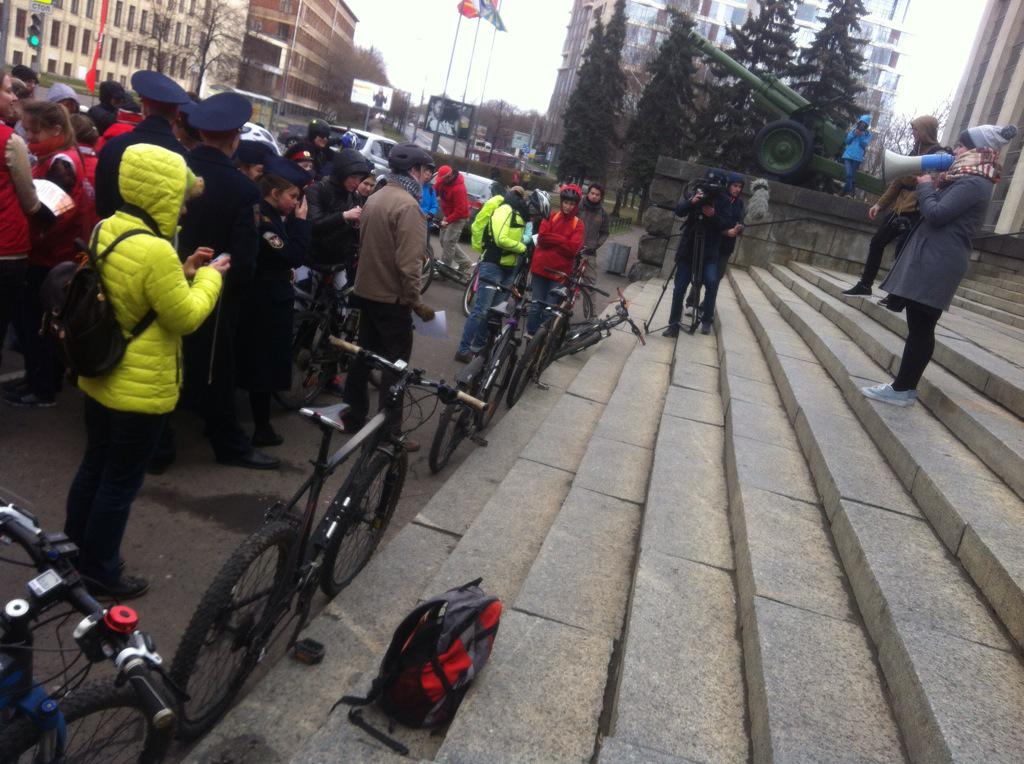 gl9mayru's tweet photo. Тактический квест "Георгиевская ленточка - #ГЛ2015" начался! #Победа70 http://t.co/54CLCEzpxg