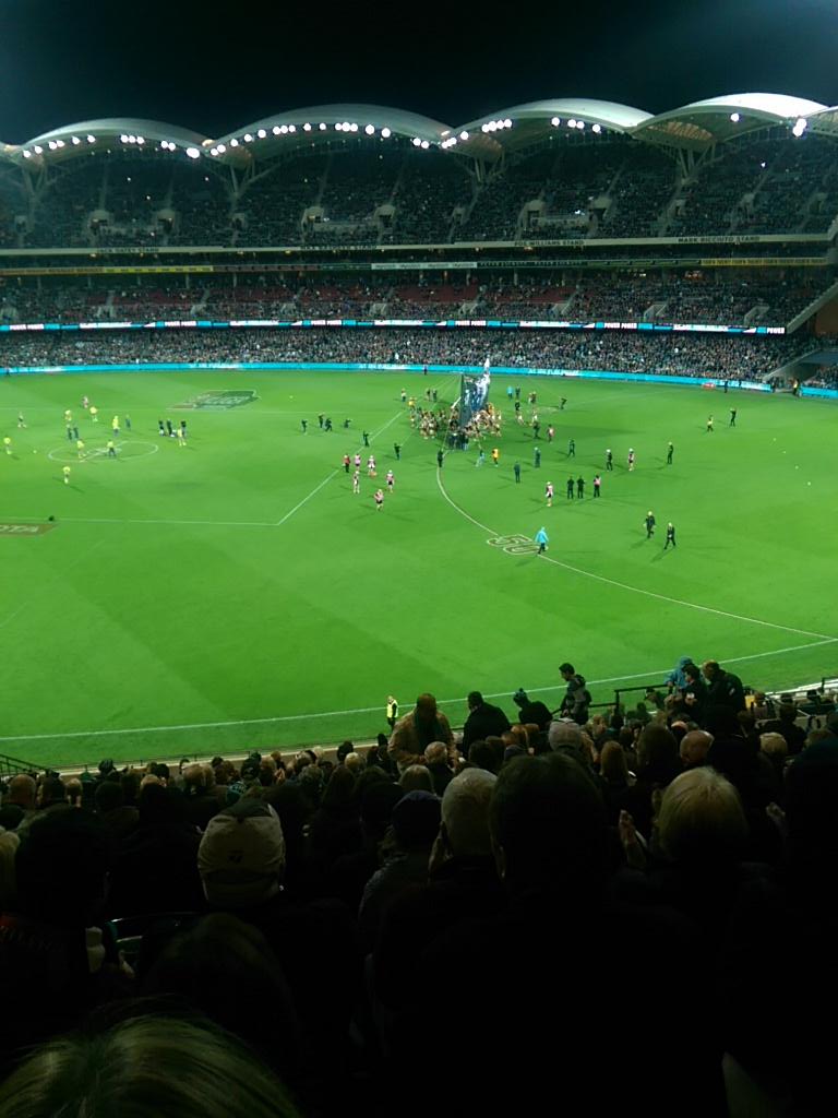 hain18's tweet photo. ANZAC Day clash #weareportadelaide #carnthepear #readyforthebounce #cmonboys 🍐🍻⚡ @SJT215 @PAFC http://t.co/zngjPZHkAq