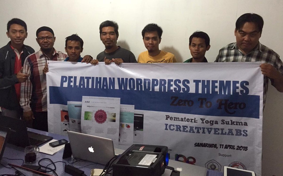 web_bekawalan's tweet photo. Makasih mas @ysupr hari ini iilmunya keren #WordpressZeroToHero http://t.co/BaeThGacRP