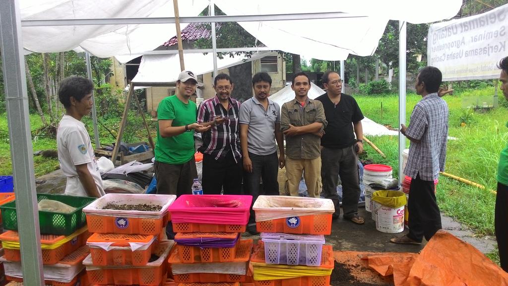 Sahabat baru gabri - bintaro, harja &amp; rahmat - cengkareng, rudi-bekasi, abu havia - bogor. ilmu baru wortel dlm bambu