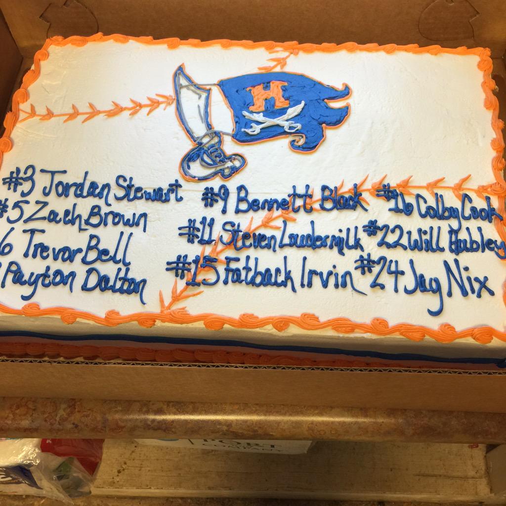 HAB_Baseball's tweet photo. Senior night was bittersweet. We'll miss you class of 2015 #noteambetter #ClearEyesFullHeartsCantLose #RaiderNation http://t.co/uYCtnlLD3Z