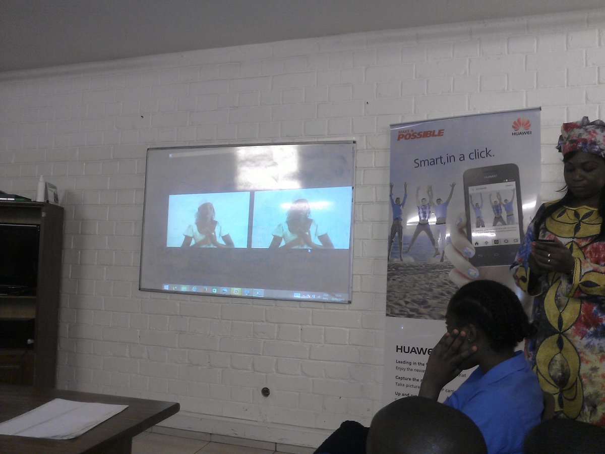 n_tekam's tweet photo. Girls inventors from North #Cameroon.@technovation regional pitch @bkepseu @dorothydaf @GermaineErock @tayouchriste http://t.co/i4hAoJhVeI