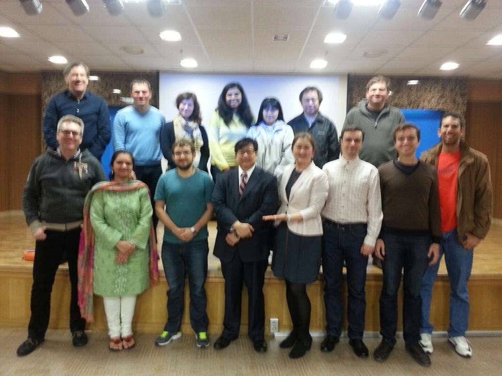 HippieKorea's tweet photo. #HippieKorea #PowerLecture in #Suwon at #수원 영통 도서관 Korea Working Culture in #CrossCulture Context http://t.co/HHJrB8FQs0