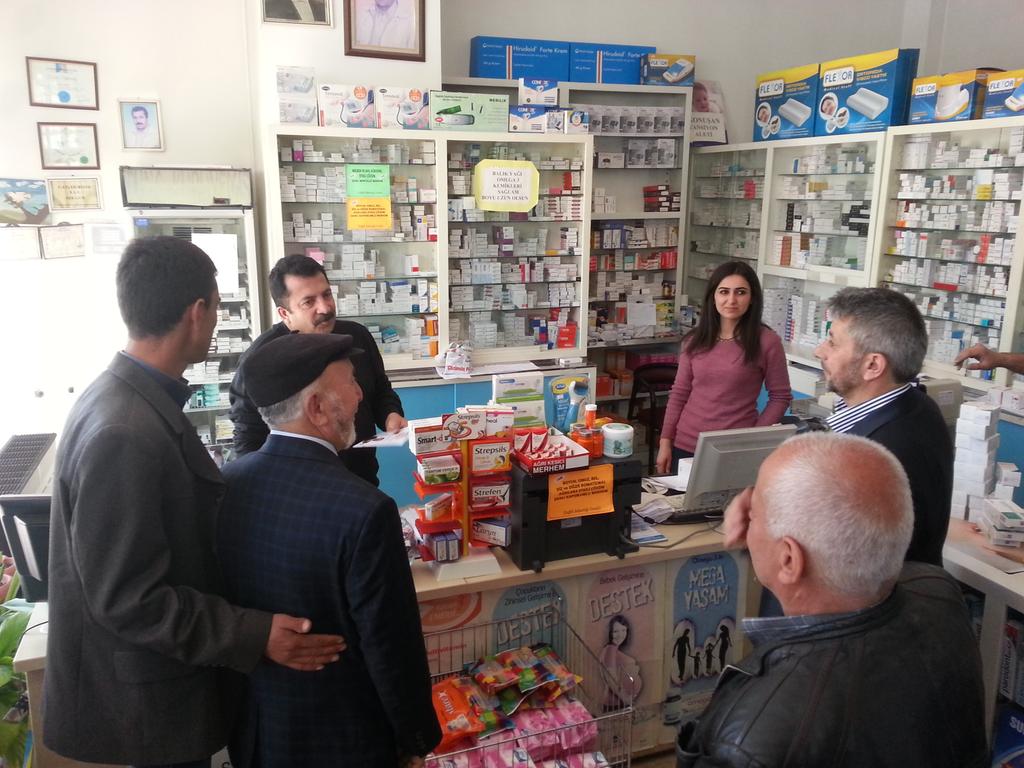 mrtkck06's tweet photo. Milletvekili adaymız sayın @Selimcerrah ile birlkte doğantepe esnfımızı ziyaret ettik @mstfsenn @hacimoz @akaltindag http://t.co/pdLuA5RZQf