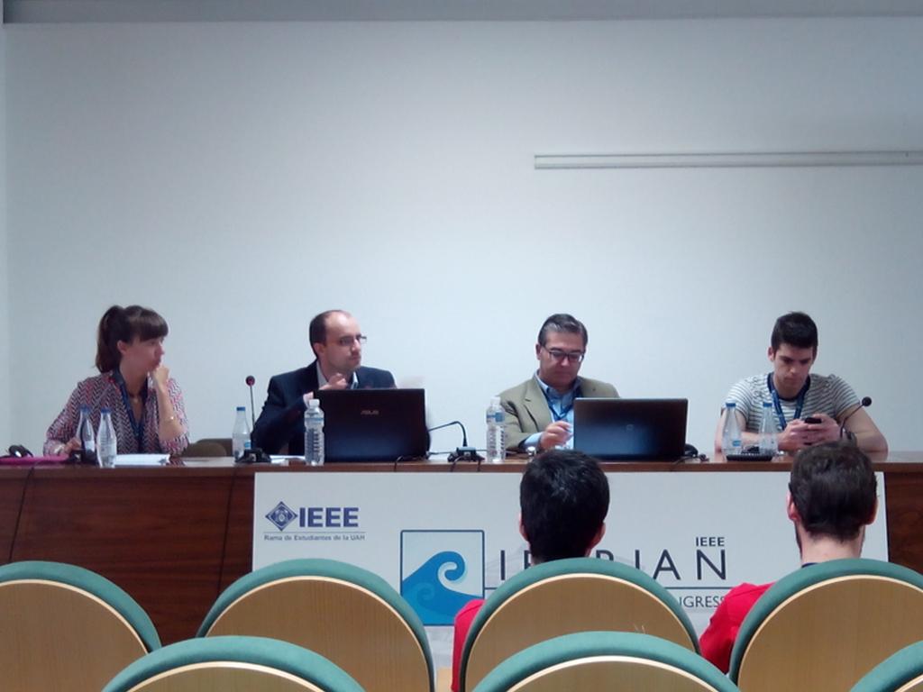 isbc2015's tweet photo. Patricia Casado, Javier Rodríguez, Karel Escobar, Iván Soto and Max Brigonzi #ISBC2015 http://t.co/MprpB39FAo