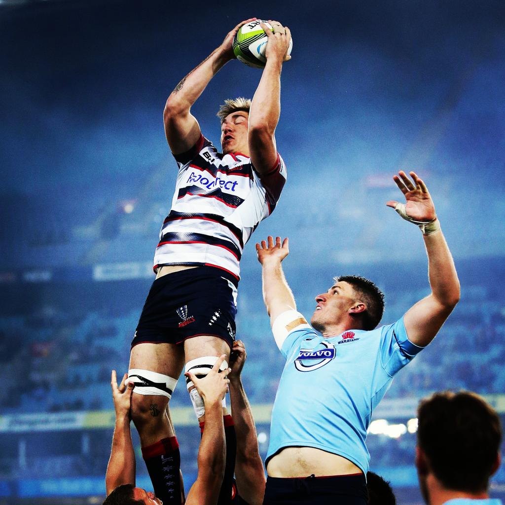 rugbycomau's tweet photo. #ThatReach 🙌 💃 #WARvREB http://t.co/4XpTvIq44S
