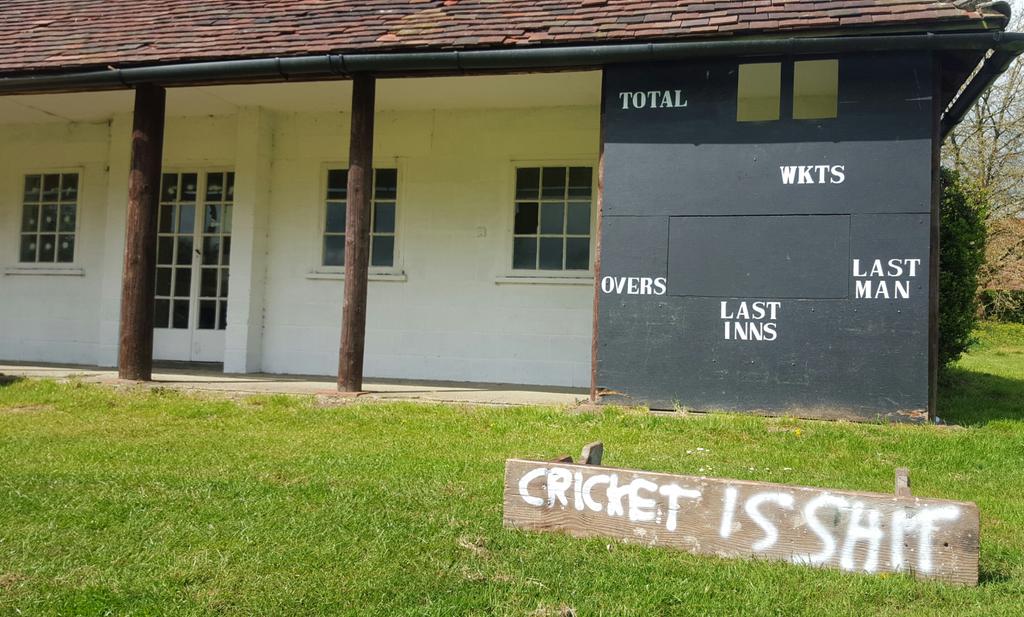 Sadly the pavilion was broken into and graffiti-ed. Thankfully <a href="/ThamesVP/">Thames Valley Police</a> have got some nice fingerprints.
