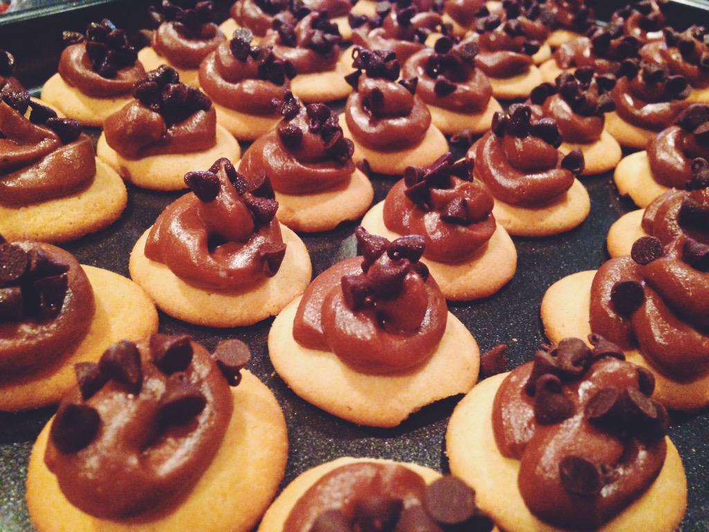 TPAatSFU's tweet photo. Come to Frankie's and try our Nutella Cheesecake Bites! http://t.co/6EBXN6d5Nz