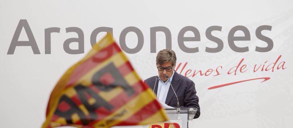 AragonPAR's tweet photo. Os dejamos tres fotos de la intervención de @aliaga2015, esta mañana, durante la celebración del Día del Partido http://t.co/FhoyGJhuYy