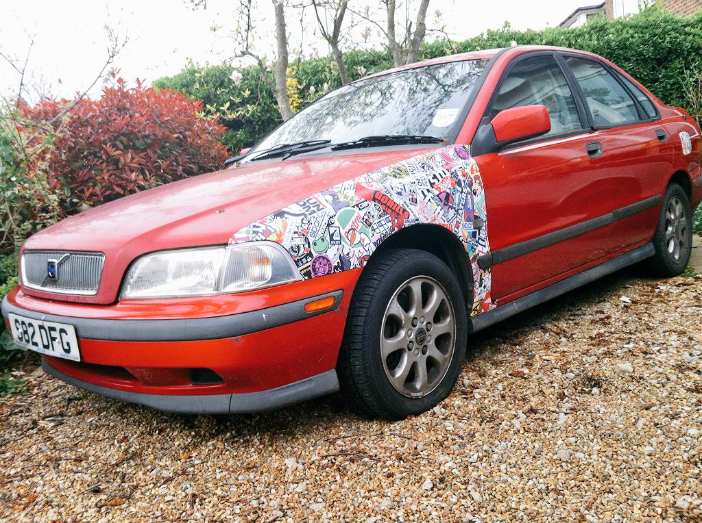 cottle_harry's tweet photo. #Volvo #stickerbomb #swedishsteel http://t.co/hTUVdiapVw