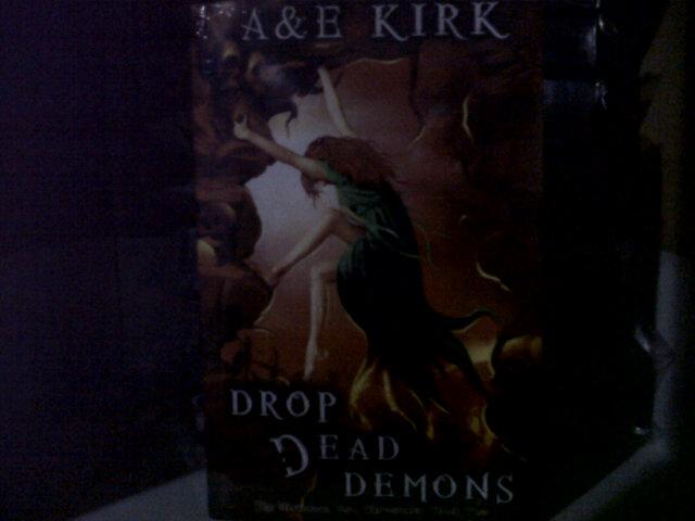 rollingstar16's tweet photo. Crappy cam, but I just want to share it. Give some underrated novels recognition. :) #dropdeaddemons #aekirk http://t.co/NAqpphZjOm