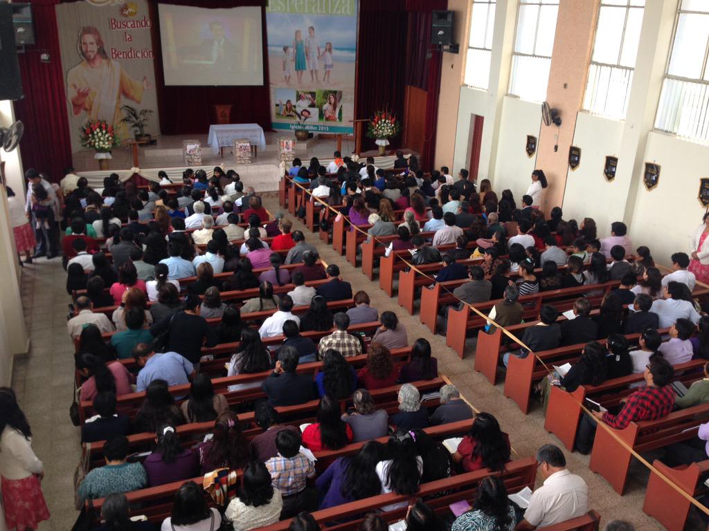 CuroPaul's tweet photo. Iglesia Miller revive 2.0 estamos conectados iglesia llena @elardcabrera @PrAndyEsqueche #ReviveUPS http://t.co/SjiGBi2hoM