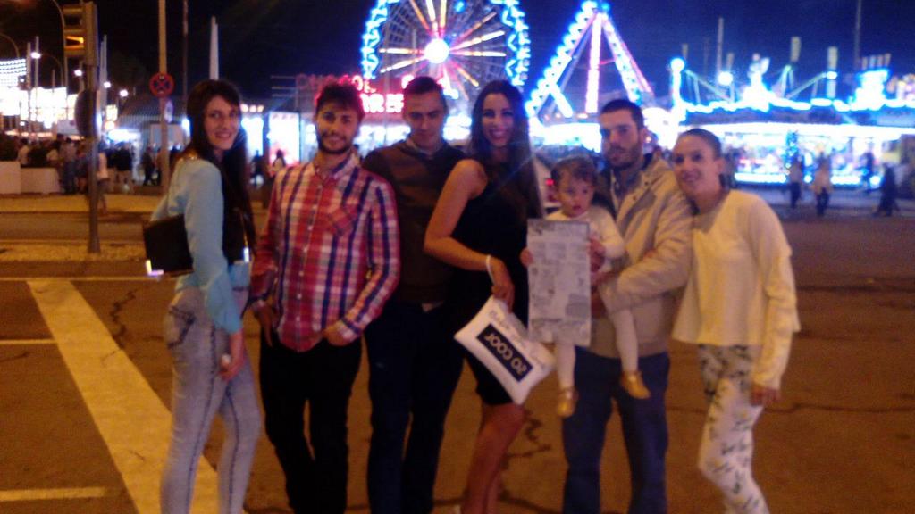 jonatanmatu's tweet photo. Feria Sevilla http://t.co/JoNE6QtYGL