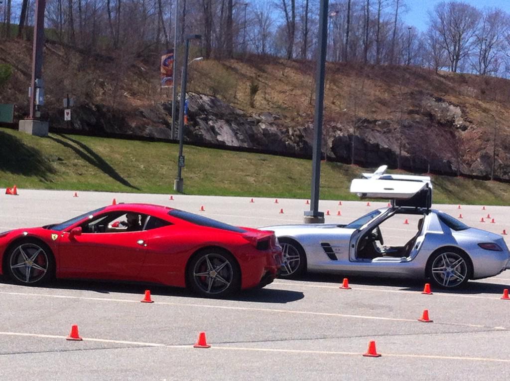 KeishaBlake's tweet photo. Great day to drive a fast car! #mohegansun #circuitone #Ferrari http://t.co/xAHHFUWmts