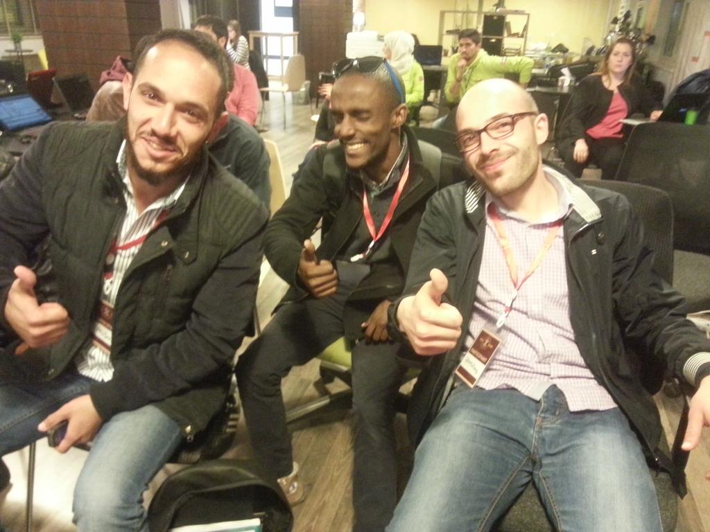 LaRolitta's tweet photo. Final team #MeetnTag pitching @RedTroops #JoHack @Umniah best of the best luck to my team @GeemaaBooks http://t.co/TLhtavPY6H