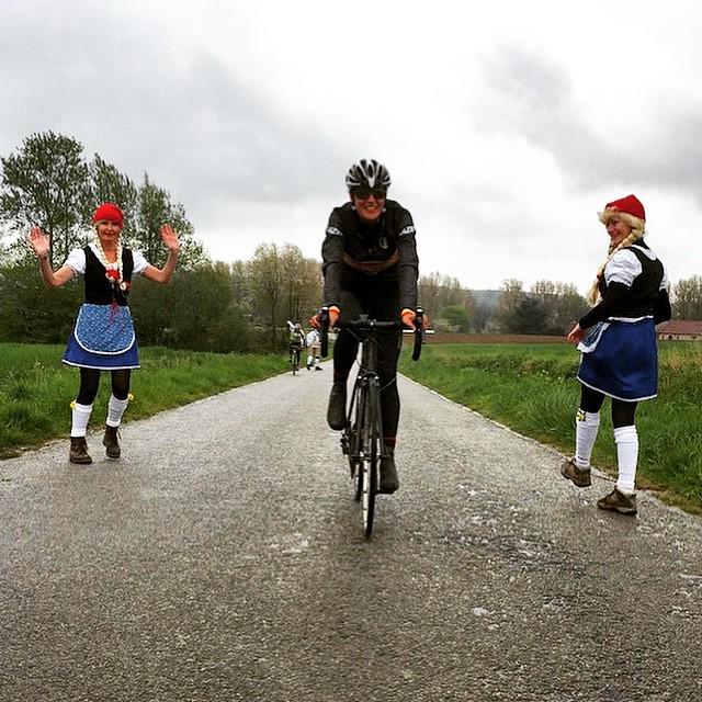 cyclingflanders's tweet photo. Those Belgian girls. #davitamonclassic #nazareth #instacycling #igerscycling #cycling #cyclinginflanders http://t.co/1g0aKZmTUJ