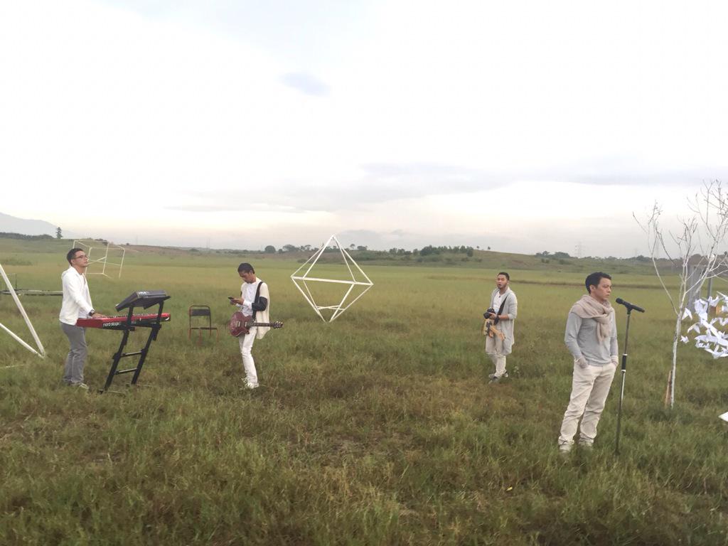 Yaaaak selamat bermalam minggu semuanya yaa. Btw <a href="/NOAH_ID/">NOAH</a> lagi syuting clip terbaru mereka loh