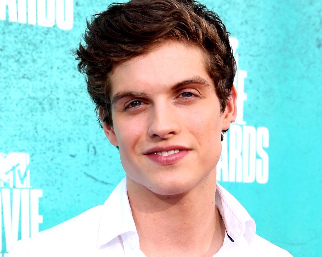 Happy birthday daniel sharman!   