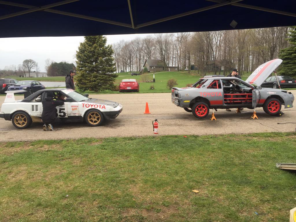 lbrophy's tweet photo. Time to go racing!!!  Race starts at 10. #TheCureForGingervitis  @ToyotaLemons http://t.co/mUHFdJI6VM