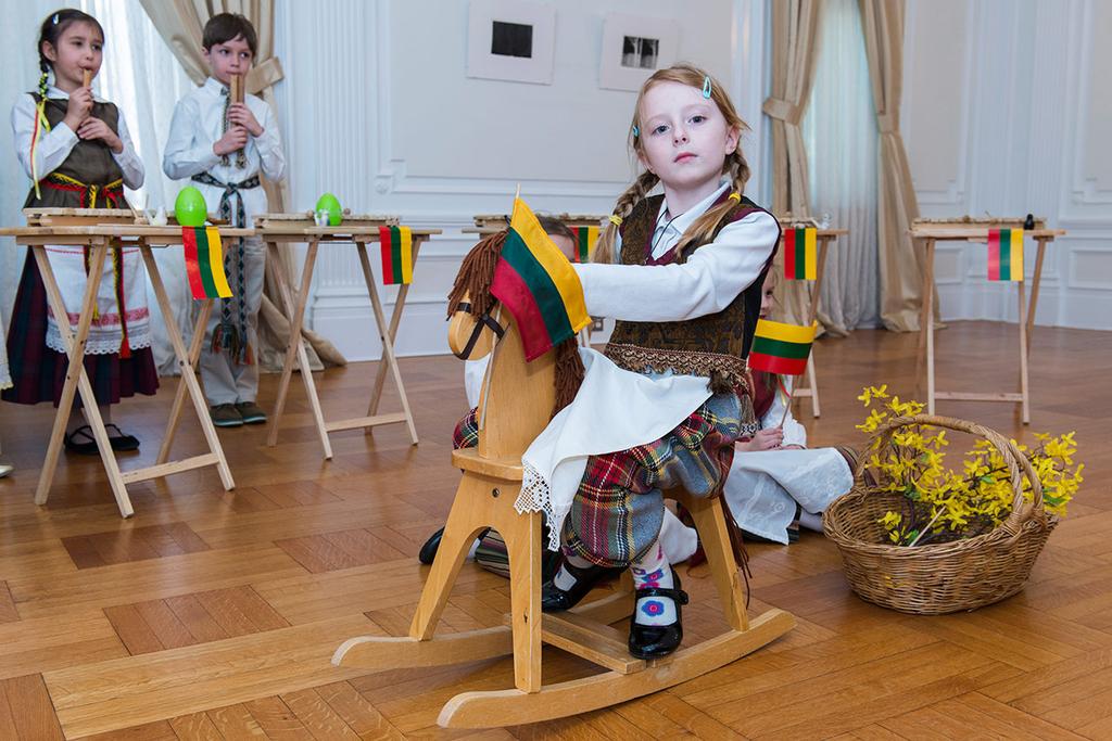 ZygisPavilionis's tweet photo. Celebrating #apple25 http://t.co/nDeoSNGPWa w/great Lithuanian Americans &amp; friends of Lithuania @LTUworld @RKacinskas http://t.co/L6cDNUuYPh