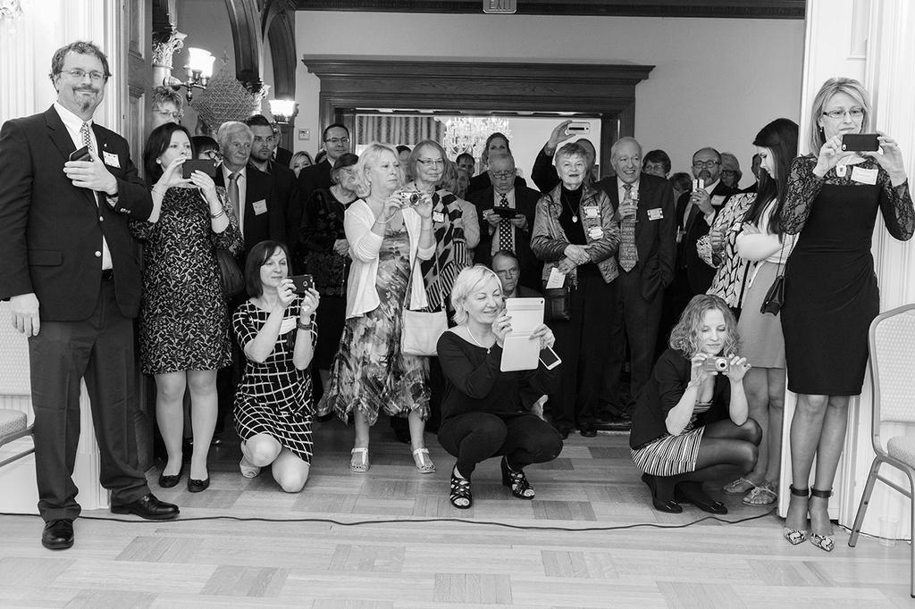 ZygisPavilionis's tweet photo. Celebrating #apple25 http://t.co/nDeoSNGPWa w/great Lithuanian Americans &amp; friends of Lithuania @LTUworld @RKacinskas http://t.co/L6cDNUuYPh