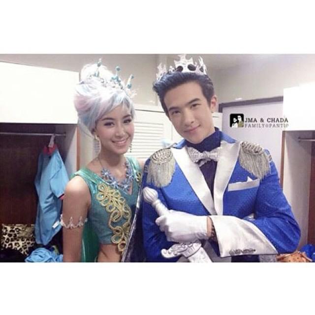 นานๆทีจะมีรูปคู่ที เจมส์ มาร์ และ มิ้นต์ ชาลิดา 😍 น่ารักไม่แพ้ใครๆ  #ความสุขบุกโลก 

เครดิตภาพ #jmachada_pantip