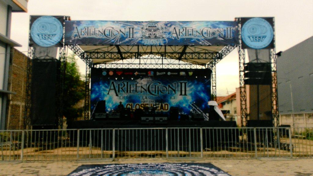 ArTeenction tweet media