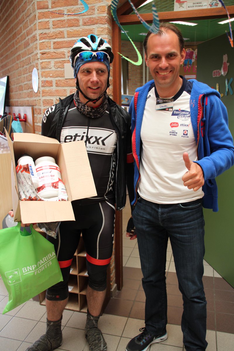 EtixxClassic's tweet photo. 1 van de gelukkige winnaars van de sociale media actie! #davitamonclassic #etixx http://t.co/03jlI0ksiX