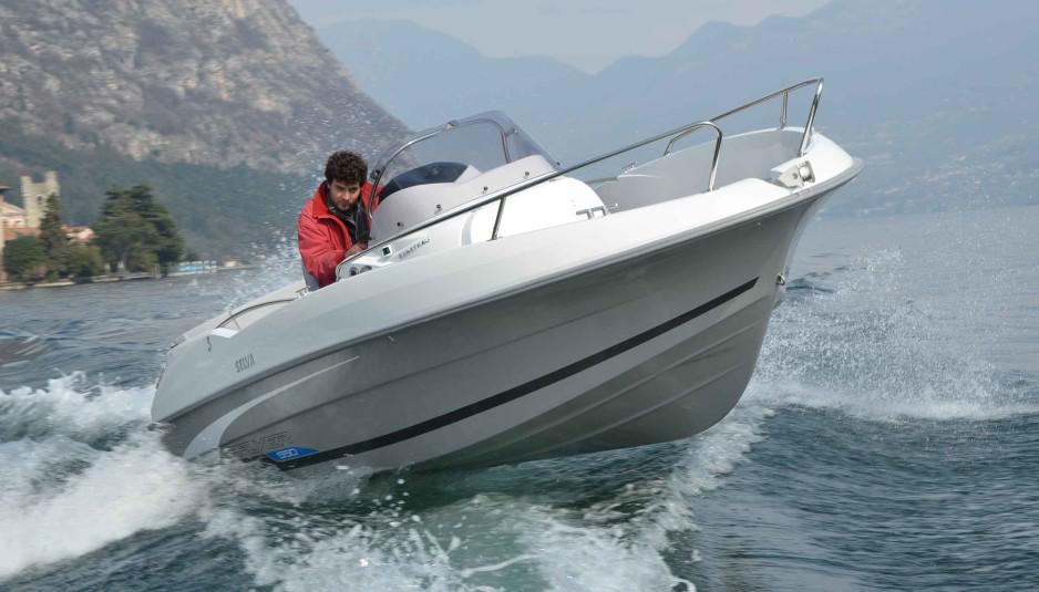 Selva Murena 40XSR: big muscles in a small body | our TEST on a Beneteau Flyer 550 boatmaginternational.com/2558-selva-mur…