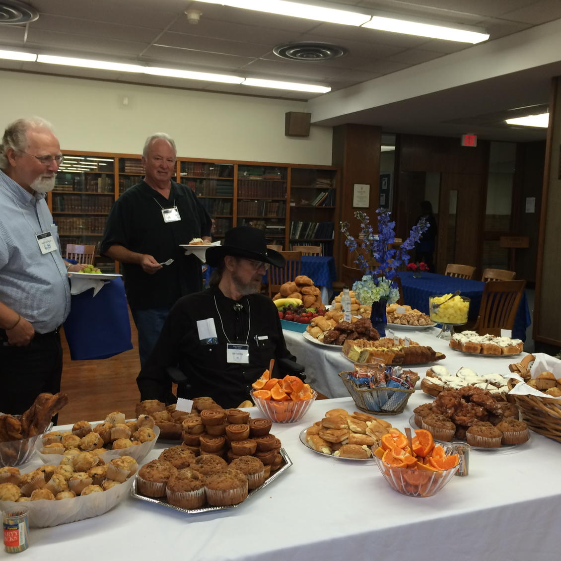 BoltonBears100's tweet photo. Breakfast is served! http://t.co/1GfGkNAbsQ