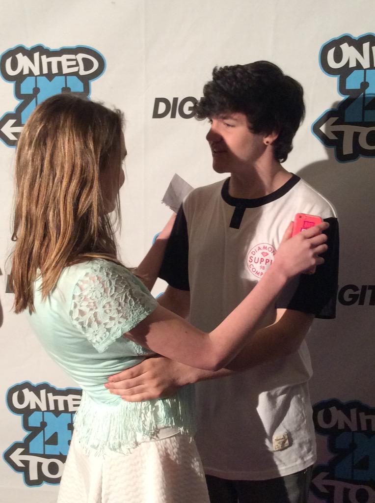 mythcarpenter's tweet photo. He's the sweetest awe http://t.co/W4VaeFsHHB