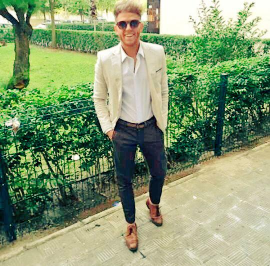 Montoya_CF's tweet photo. Feria no te vayas @charlimontoya @gonzalomontoya9 @Susana_bicho @FdMONTOYA @SandraArrebola http://t.co/N4nchsc33Q