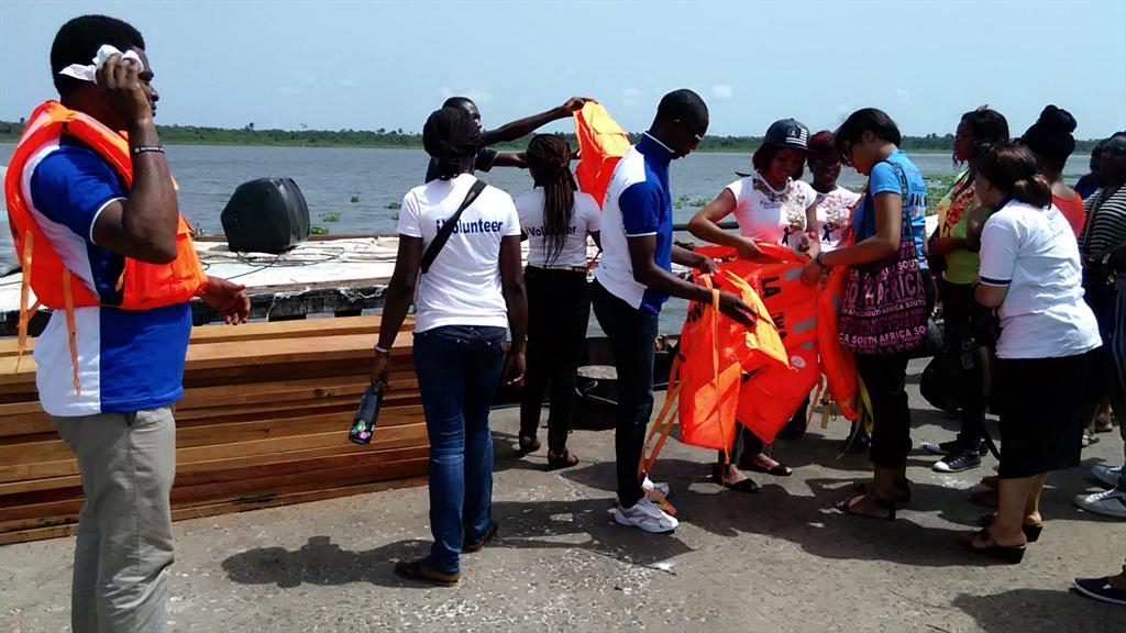 AiMP_Network's tweet photo. #kickmalariaout#AiMP Network &amp; Slum2school in Epe http://t.co/gofx5T55Sf