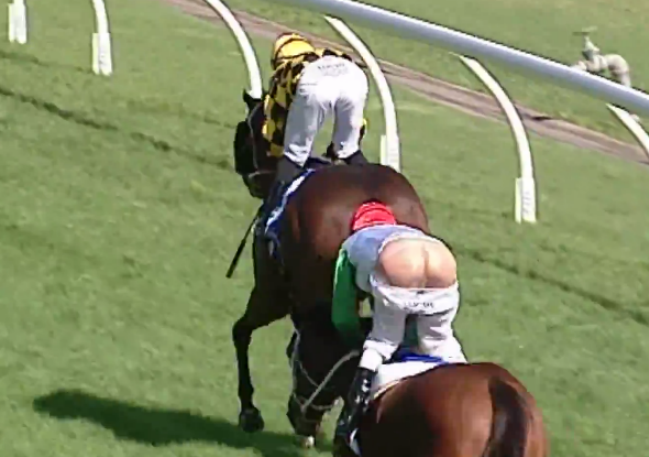 A forgettable day for this jockey (and all the other riders behind him) ind.pn/1d9i4T9