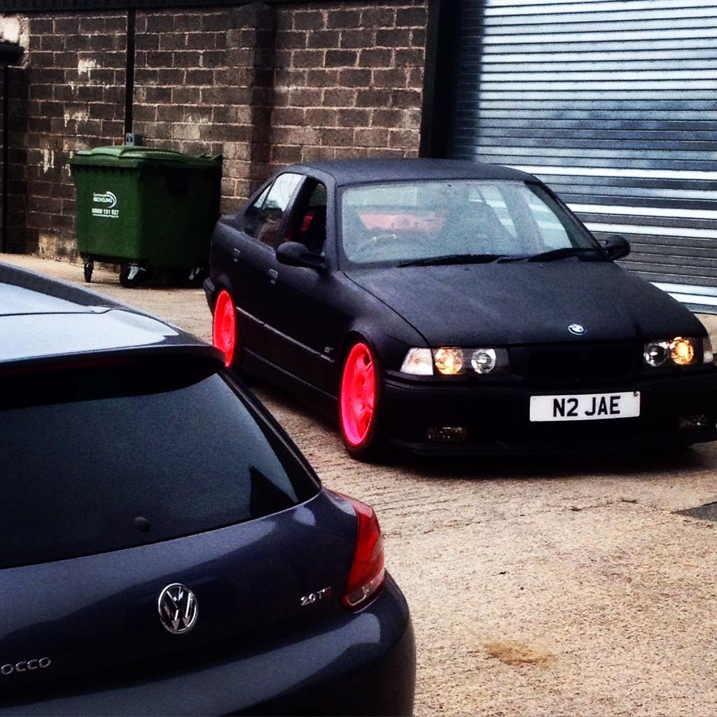 _braaaadleeey's tweet photo. Matt black it haha http://t.co/TiqFtaiXGO