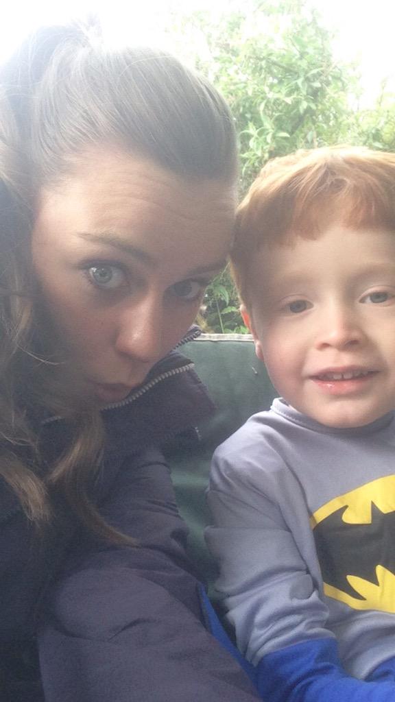 A__Rogers's tweet photo. Cutest 4 year old in the world 😘 #oscarpops #birthday #party #bouncycastle http://t.co/WgSLYQ1zqy