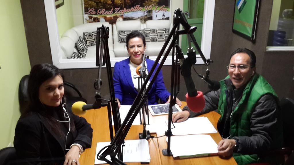 TuSurCultural's tweet photo. Iniciamos #SurCultural informando actividades legislativas, de territorio y 96.1 @radiozapotillo 104.5 C Radio http://t.co/bv8HXLrrCp