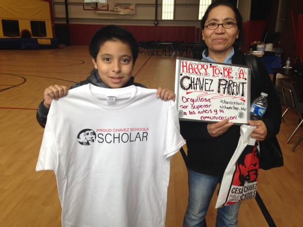 Principal_Bob's tweet photo. #ChavezSpringFest #itstartsatchavez excited about our newest students and parents!!! http://t.co/OZ3IpfOmly