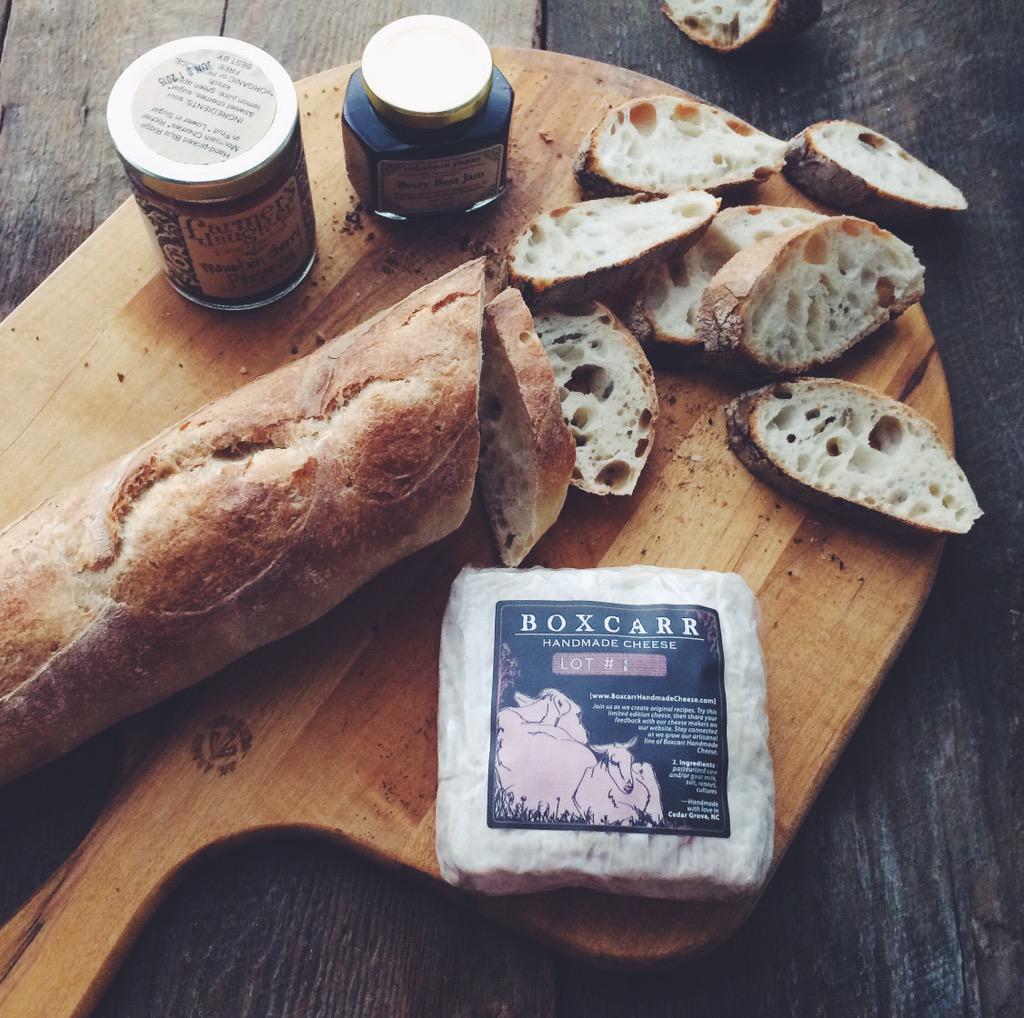 ncmadenet's tweet photo. Had a blast meeting #trianglecreatives @gathernc last night. Brought along @LoafDurham @boxcarrfarms cheese &amp; nc jams http://t.co/SSPQRx6rQ7