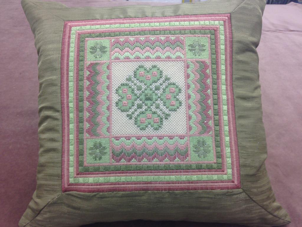JuneWatmore's tweet image. Here are 3 tapestries I have seen into cushions