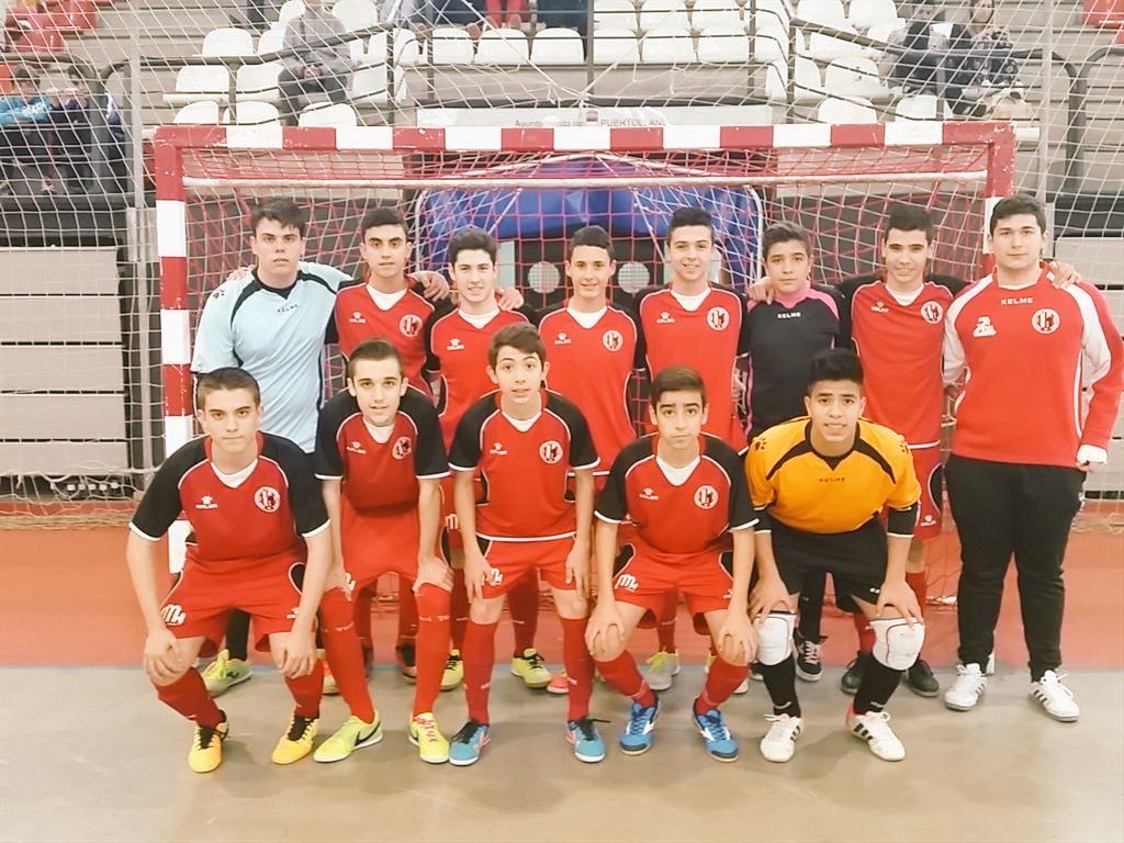manu13fs's tweet photo. A pesar de haber perdido hoy Orgulloso de este equipo #minijimmyboys http://t.co/MQ6h6oEKVN