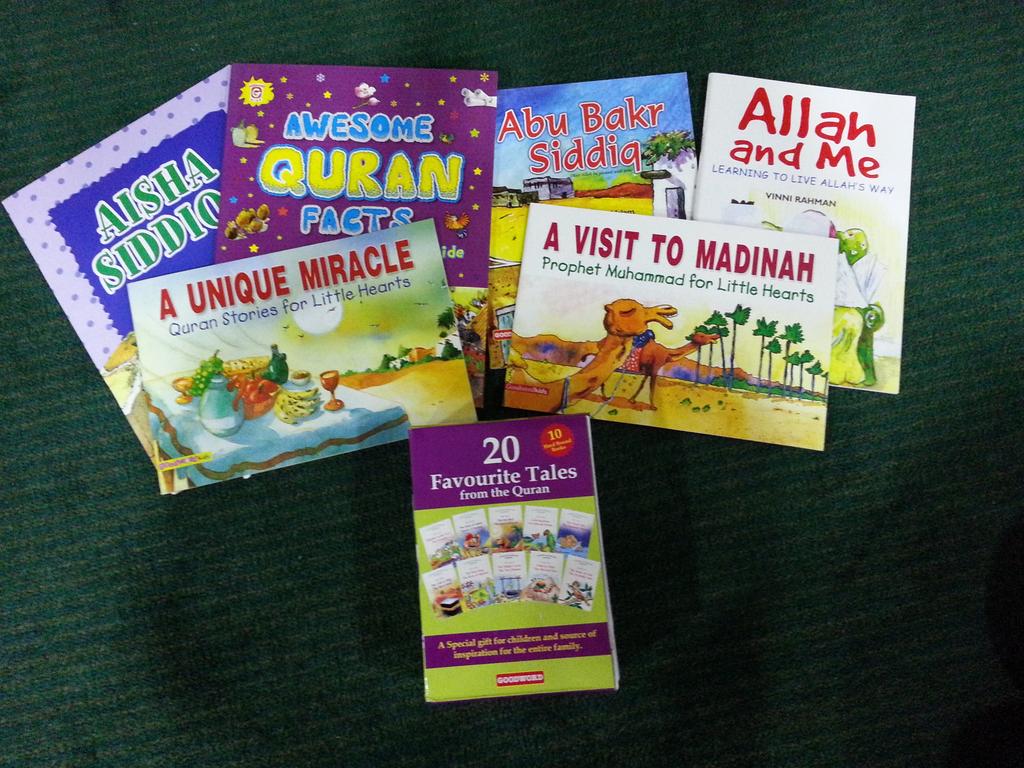 CMRochdale's tweet photo. Alhamdulillah we have lots of new books for the #ReadInitiative!
Books on all topics of all sizes for all people! http://t.co/hwuaNbY0KO