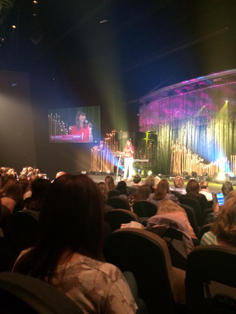 emilybstx's tweet photo. Missy Robertson is in the house! #pinkimpact #bealight #duckdynasty http://t.co/lA6jTaNI9R