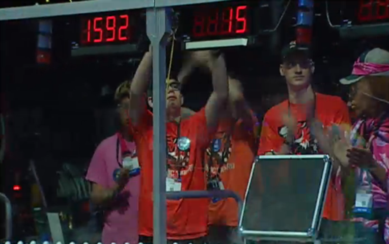 FRC1592's tweet photo. Oscar sits with our alliance partner, #FRC66, &amp; our drive team gets announced prior to 1st playoff match. #FIRSTChamp http://t.co/N6lXS1m0OW