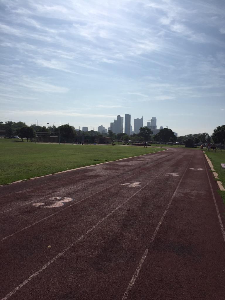 rx3running's tweet photo. Humidity is the new altitude #runatx @davidfuent @ChrisGowell and at Carl Stones http://t.co/bdXdOnzxIc