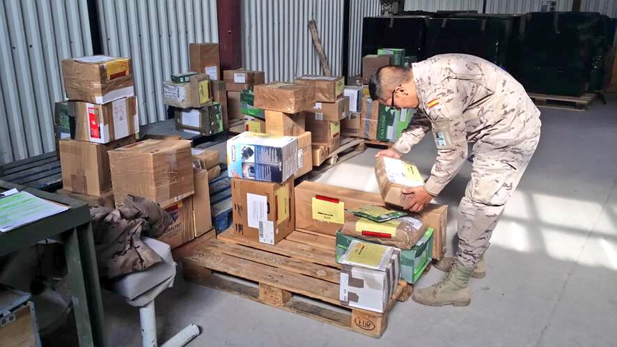 EMADmde's tweet photo. Unidad Logística 36 formada por militares de #BRILAT y #AALOG 11 @EjercitoTierra lista para el repliegue BUEN TRABAJO http://t.co/D3HUUG03wN