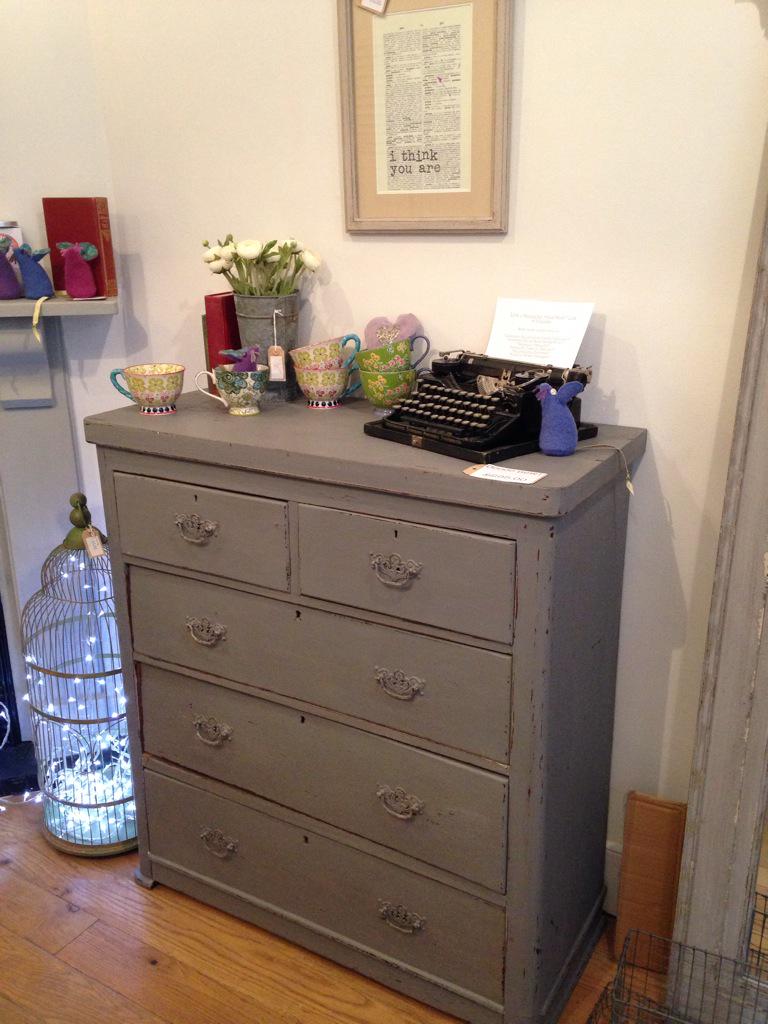 Violette tweet media