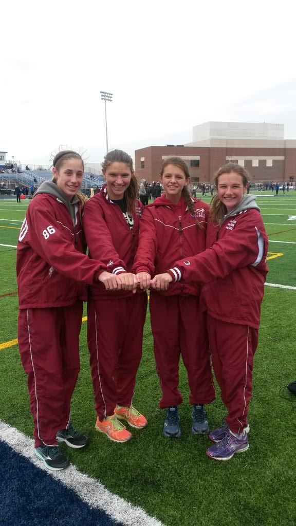 MilfordXC's tweet photo. Girls 4x1600 runs 21:40.5 to break the school record and place 2nd to Saline at the Ashley Relays. #DistanceRelays http://t.co/9naEKJrcJ8